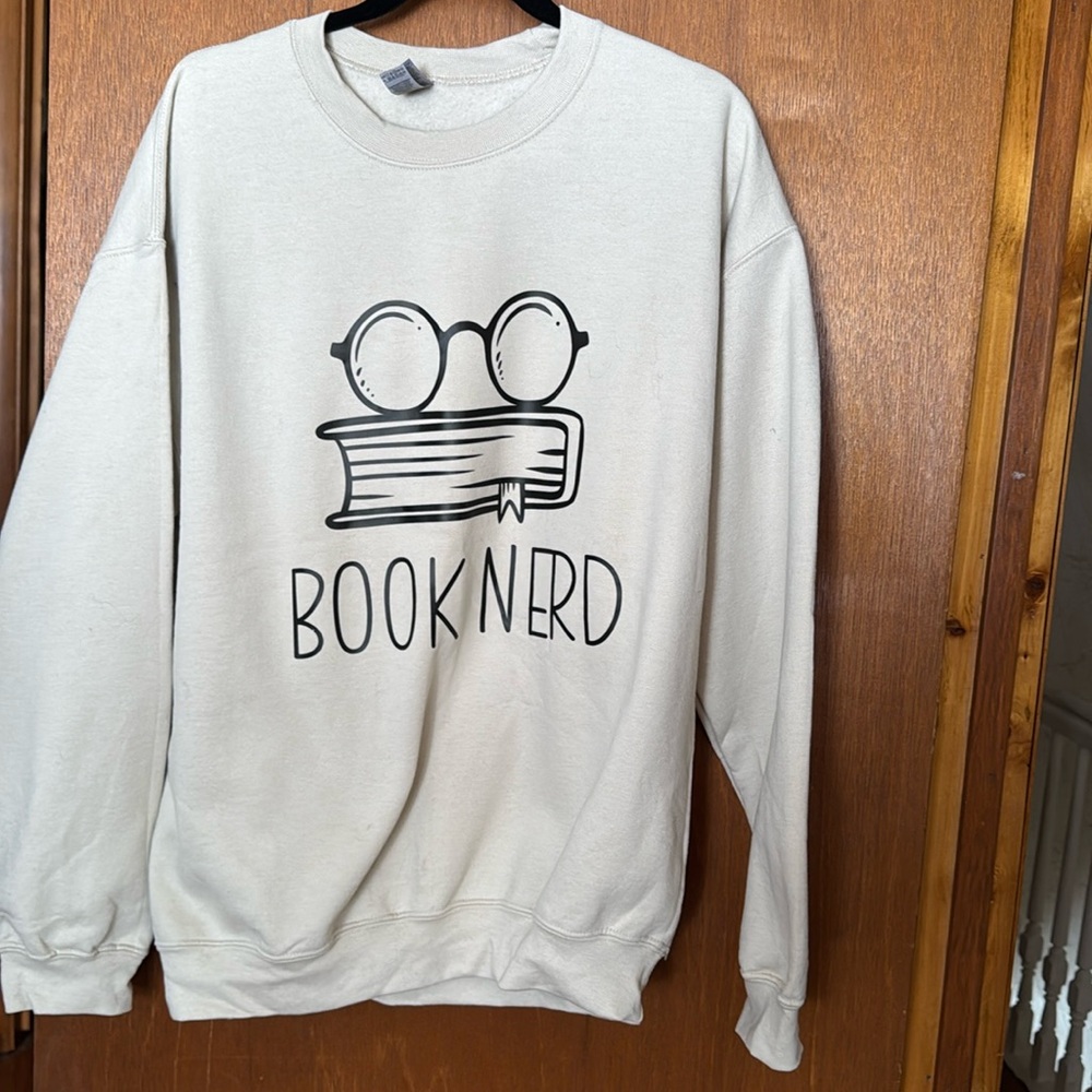 BOOK NERD crew neck sweatshirt size Large gildan